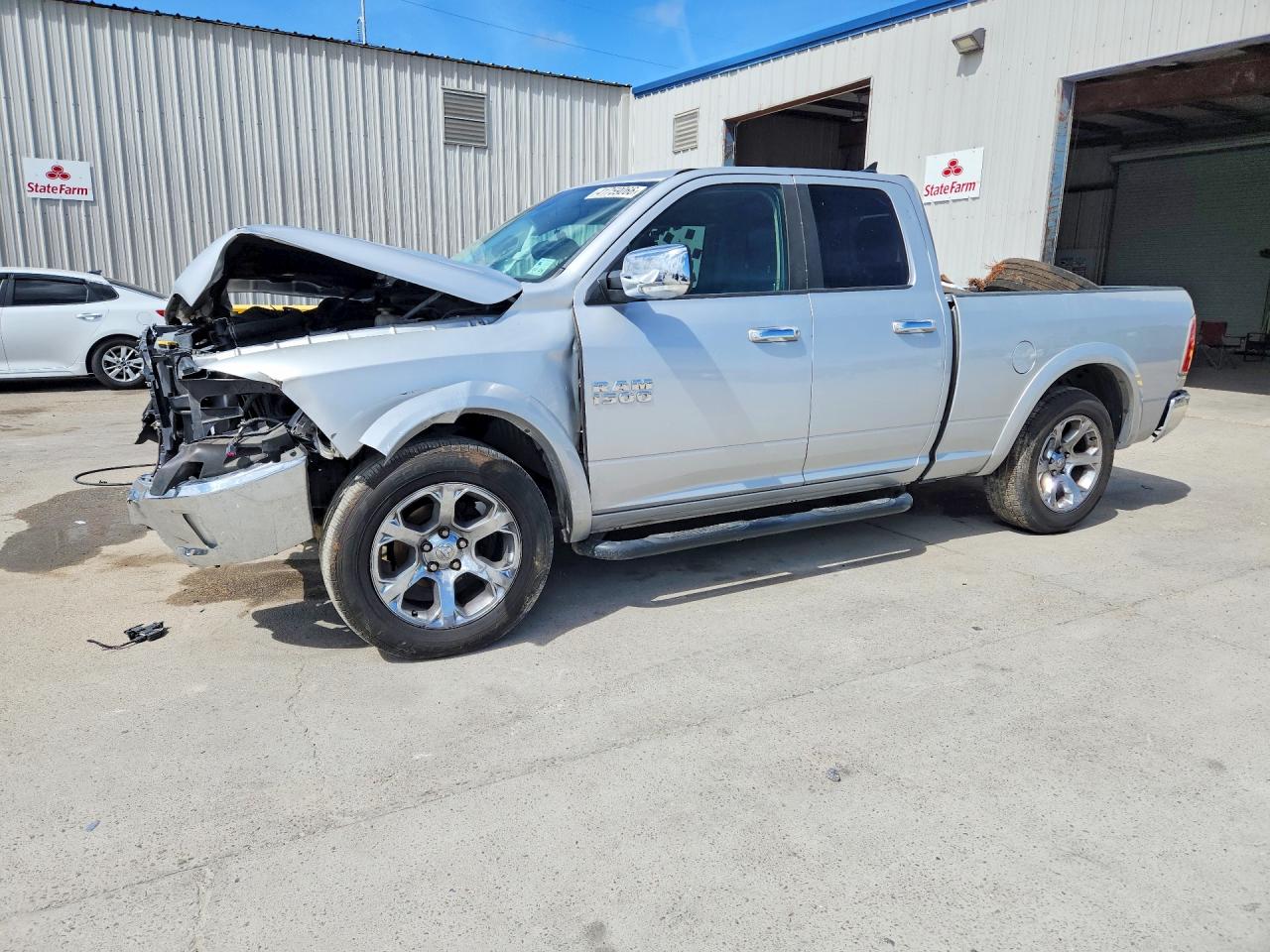 2017 RAM 1500 LARAMIE | 1C6RR6JT8HS520219 | UPCARS