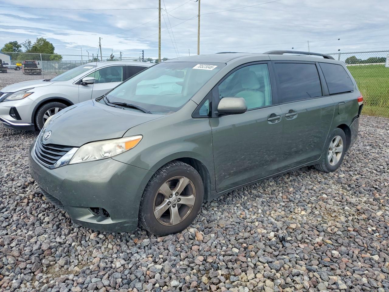 2011 TOYOTA SIENNA LE | 5TDKK3DC8BS126194 | UPCARS
