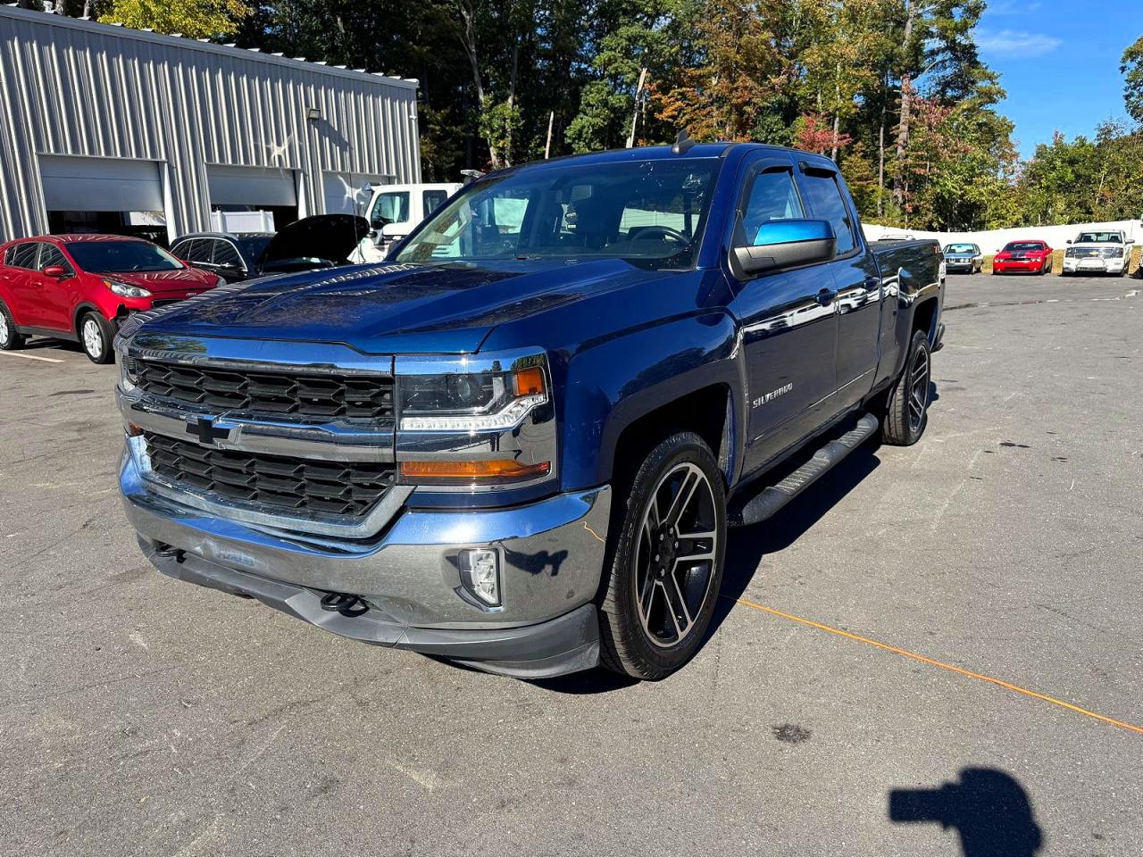 2017 CHEVROLET SILVERADO K1500 LT | 1GCVKREC5HZ381469 | UPCARS