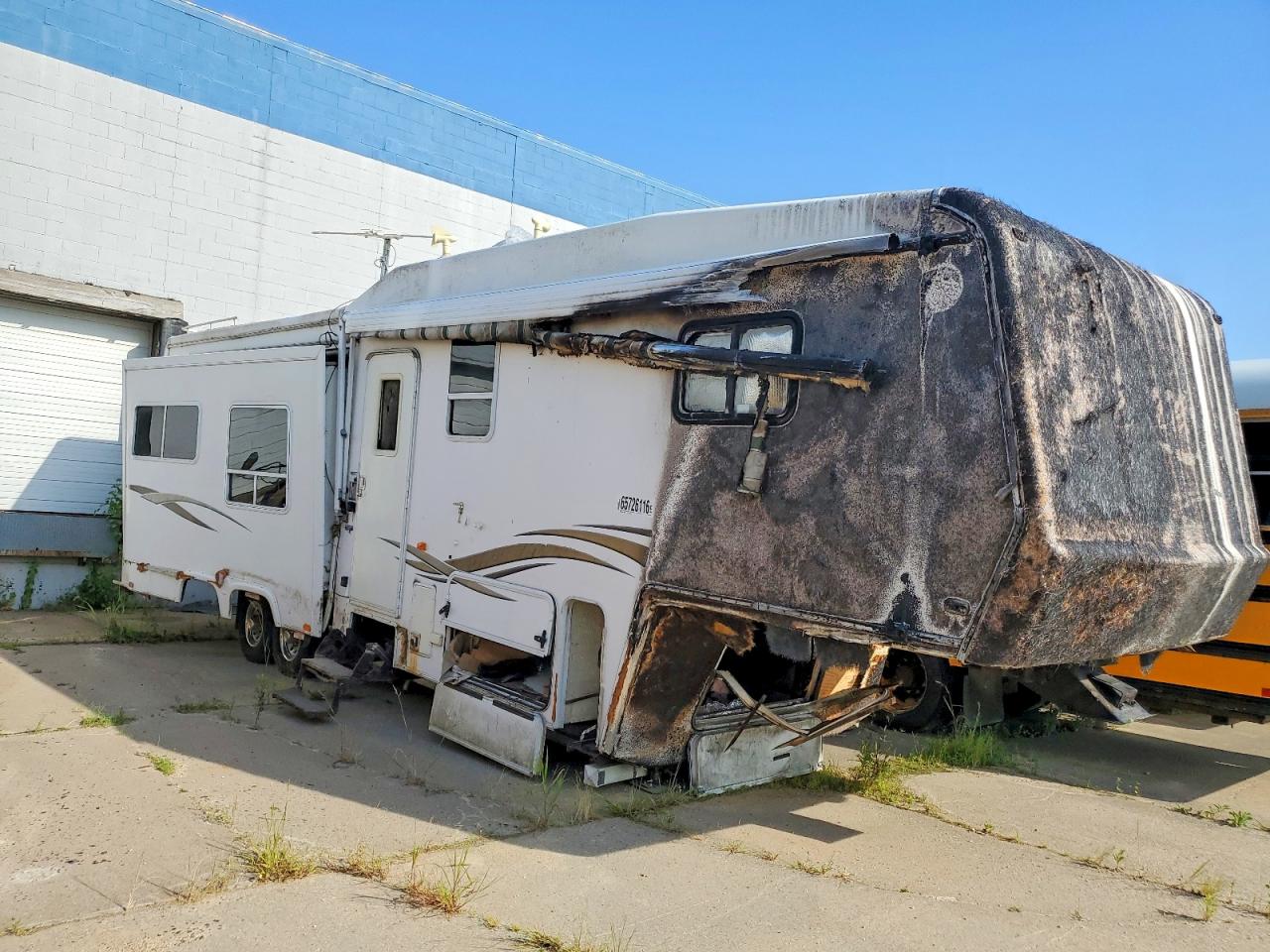 2003 EXCEL UNKNOWN CAMPER | 4DLRV352831003849 | UPCARS