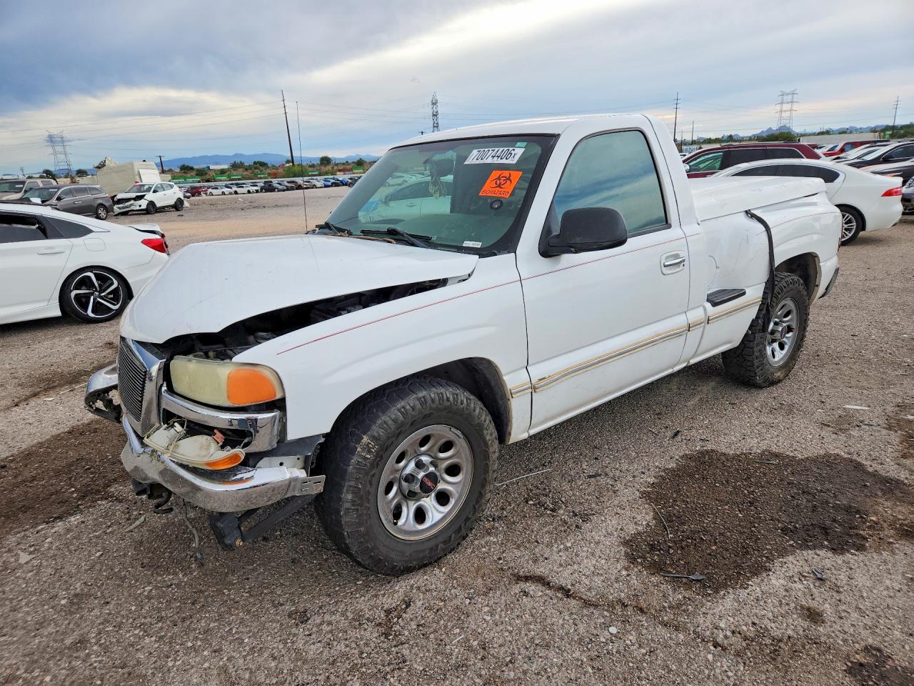 2004 GMC 1500 C1500 | 1GTEC14T94Z183889 | UPCARS