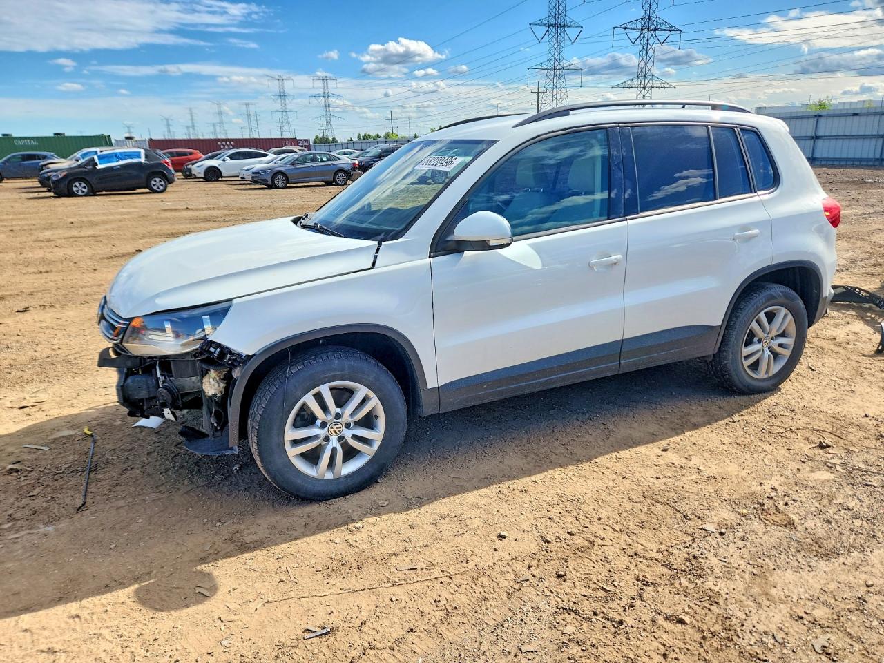 2016 VOLKSWAGEN TIGUAN S | WVGBV7AX5GW609375 | UPCARS