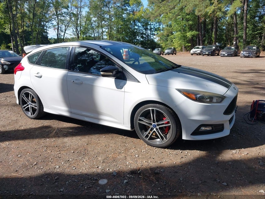 2016 FORD FOCUS ST | 1FADP3L9XGL383369 | UPCARS