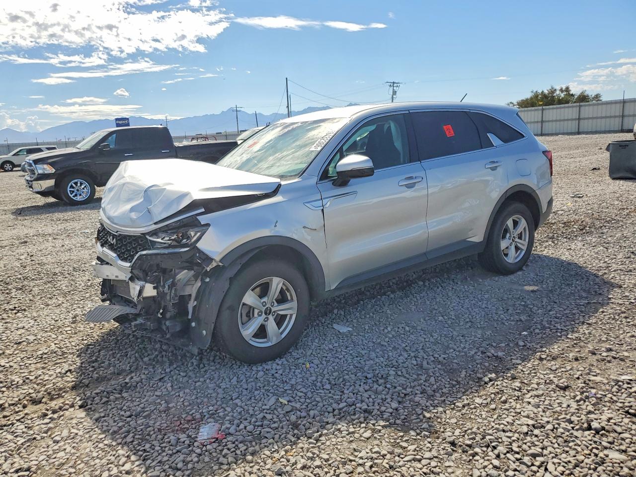 2022 KIA SORENTO LX | 5XYRGDLC5NG114965 | UPCARS