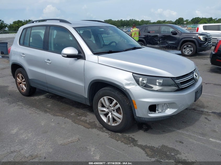 2016 VOLKSWAGEN TIGUAN S | WVGBV7AX1GW598004 | UPCARS