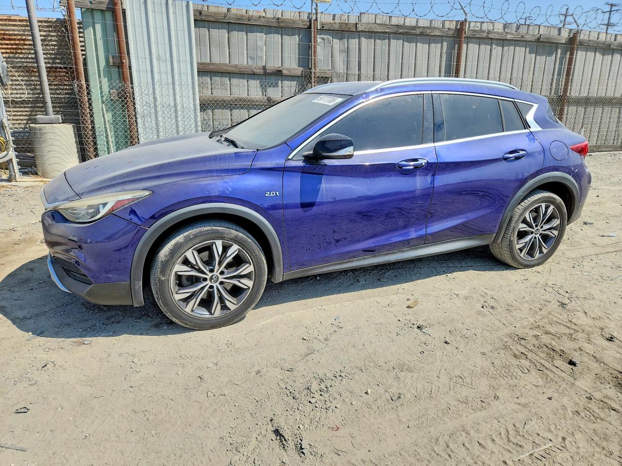 2017 INFINITI QX30 LUXURY | SJKCH5CRXHA039677 | UPCARS