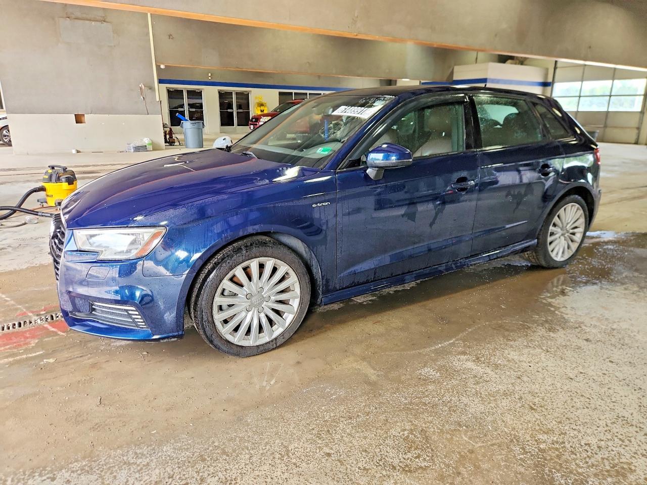 2017 AUDI A3 E-TRON PREMIUM | WAUUPBFF9HA119530 | UPCARS