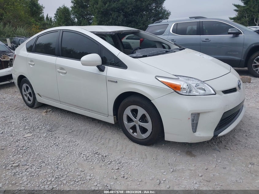 2015 TOYOTA PRIUS TWO | JTDKN3DU0F1995908 | UPCARS
