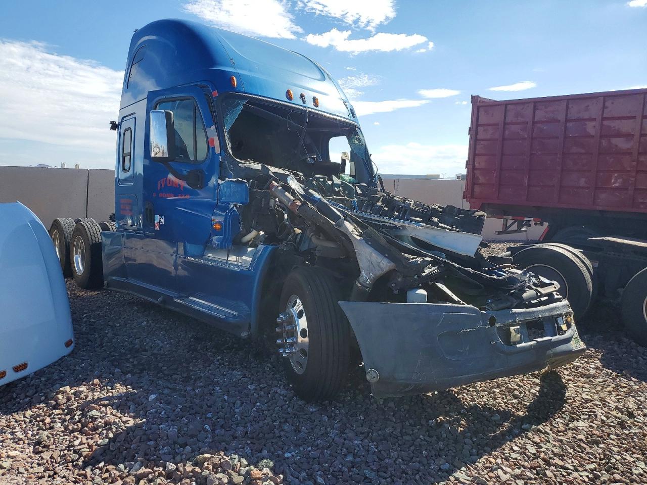 2017 FREIGHTLINER ALL OTHER CASCADIA 1 - SEMI TRUCK | 3AKJGLDR3HSHZ6926 | UPCARS