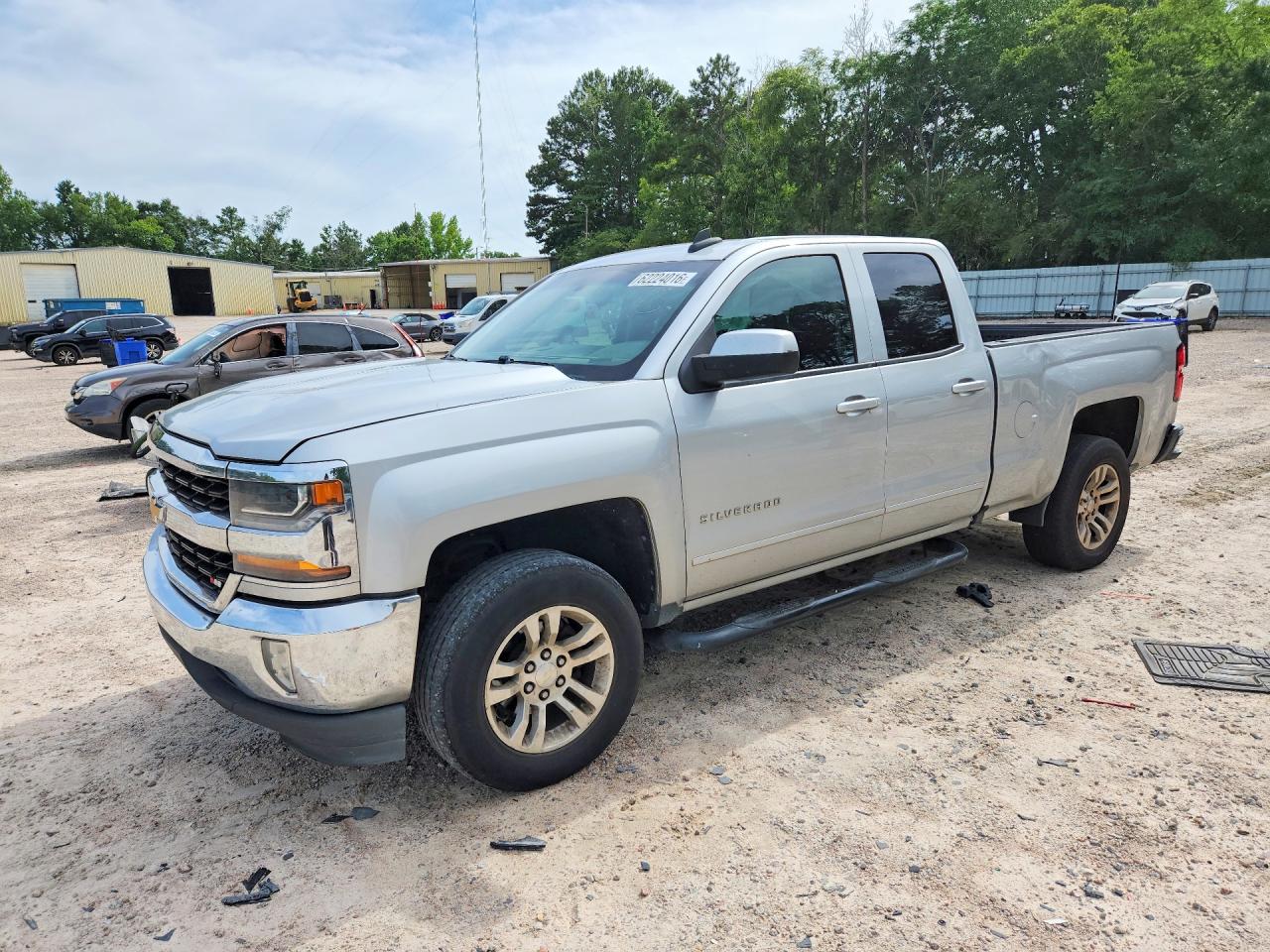 2017 CHEVROLET SILVERADO C1500 LT | 1GCRCREC5HZ284738 | UPCARS