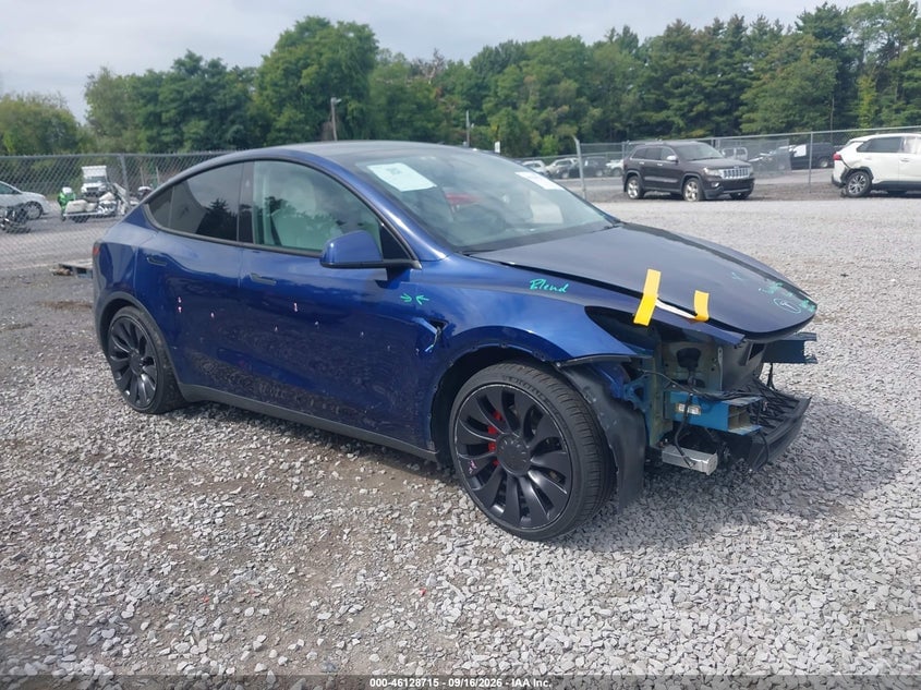 2024 TESLA MODEL Y PERFORMANCE DUAL MOTOR ALL-WHEEL DRIVE | 7SAYGDEF6RA268620 | UPCARS