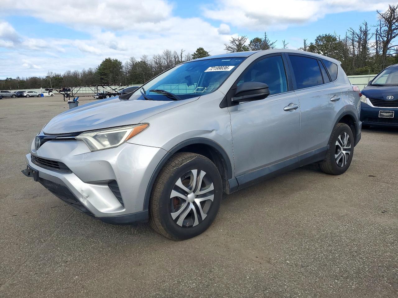 2018 TOYOTA RAV4 LE | 2T3ZFREV5JW461562 | UPCARS