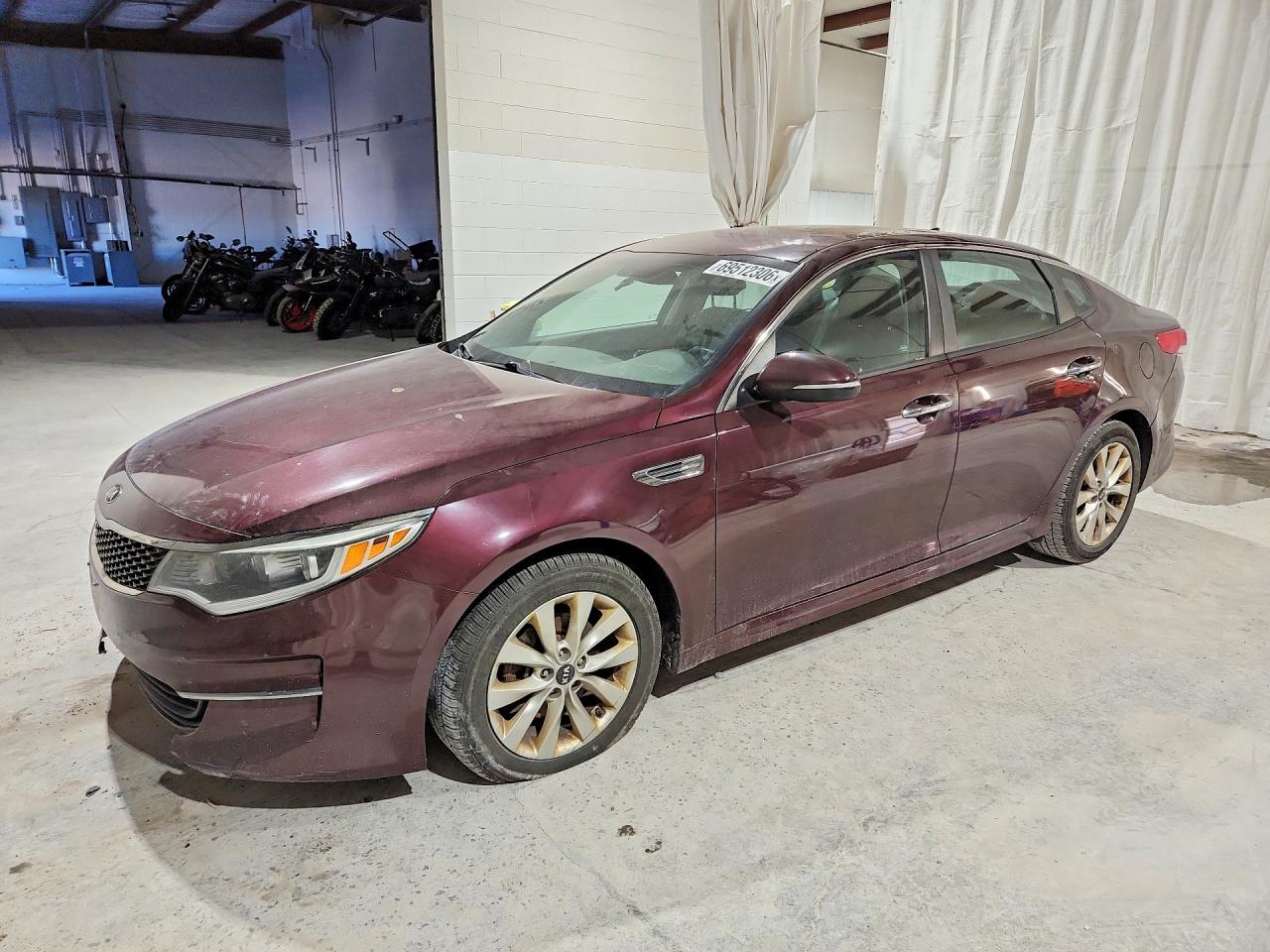 2017 KIA OPTIMA LX | 5XXGT4L32HG130598 | UPCARS