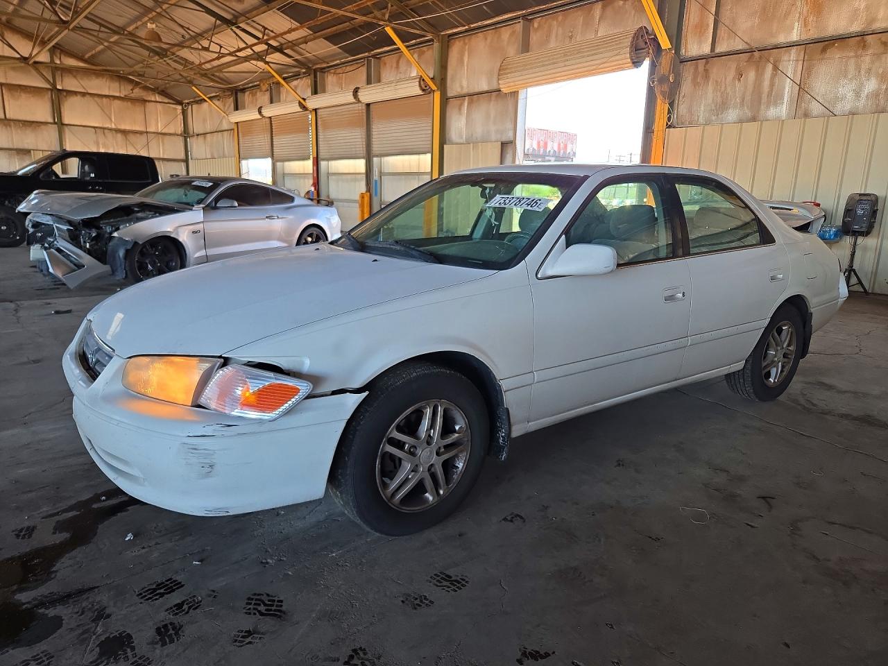 2001 TOYOTA CAMRY LE | JT2BG22KX10557247 | UPCARS