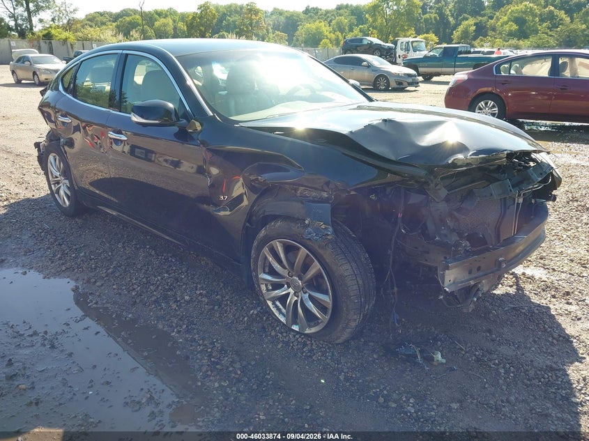 2015 INFINITI Q70 3.7X | JN1BY1ARXFM561587 | UPCARS