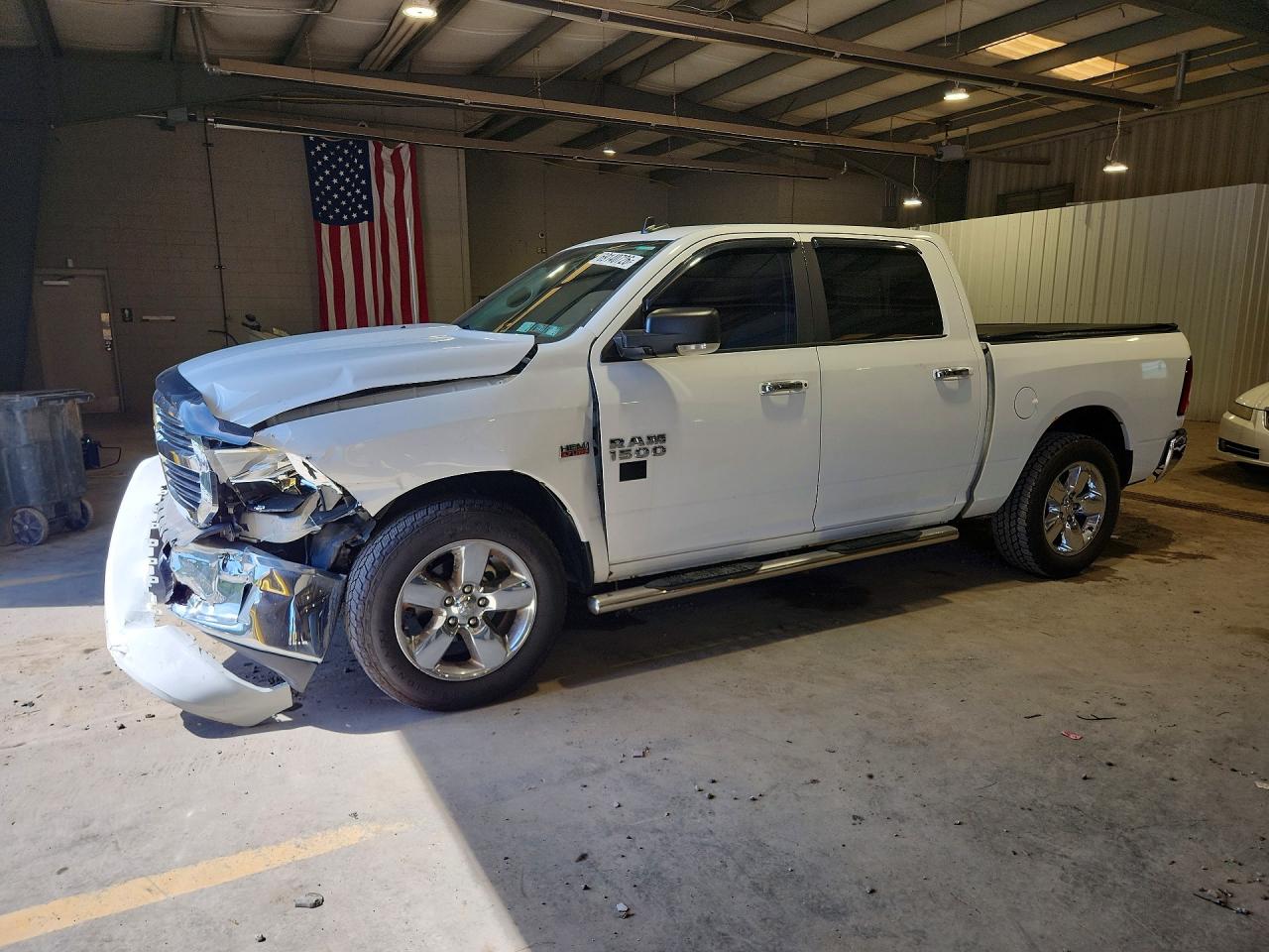 2015 RAM 1500 SLT | 3C6RR7LT0FG640989 | UPCARS