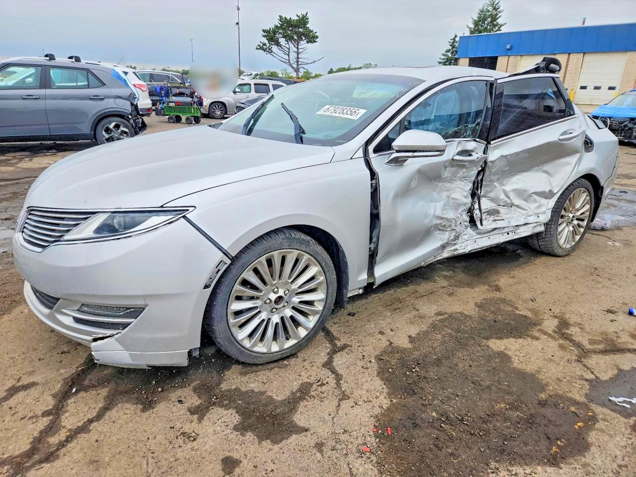 2016 LINCOLN MKZ HYBRID | 3LN6L2LU2GR627509 | UPCARS