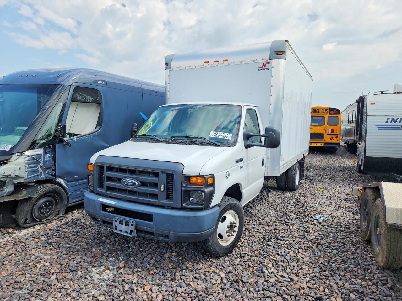 2013 FORD ECONOLIN E350 SUPER DUTY CUTAWAY VAN | 1FDWE3FL5DDB36973 | UPCARS