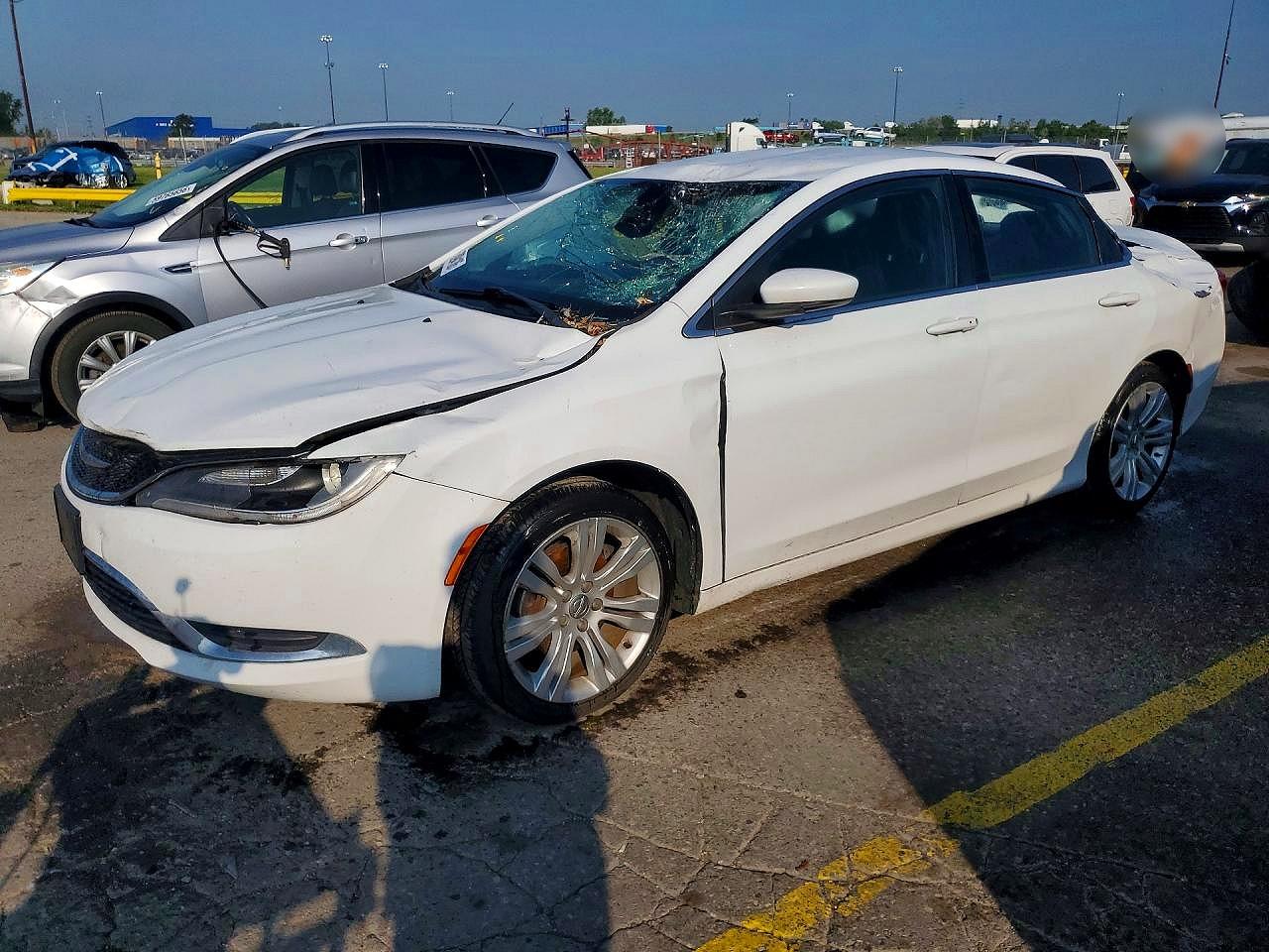 2015 CHRYSLER 200 LIMITED | 1C3CCCAB3FN527052 | UPCARS