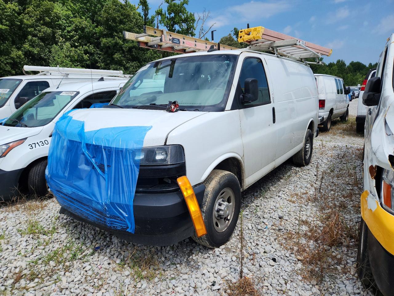2023 CHEVROLET EXPRESS | 1GCWGAFP7P1148859 | UPCARS