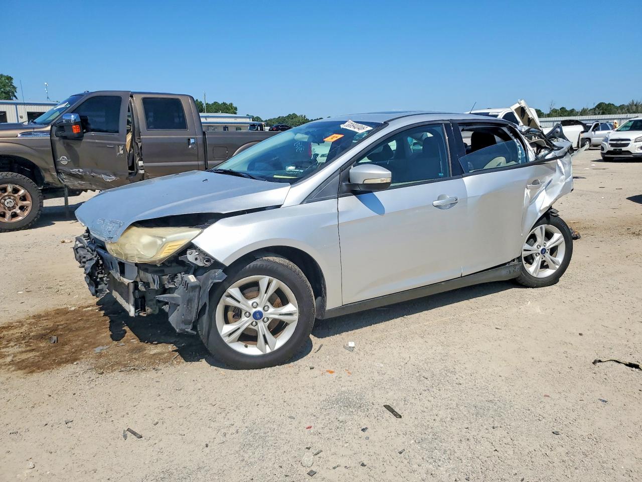 2014 FORD FOCU SE | 1FADP3F2XEL425602 | UPCARS