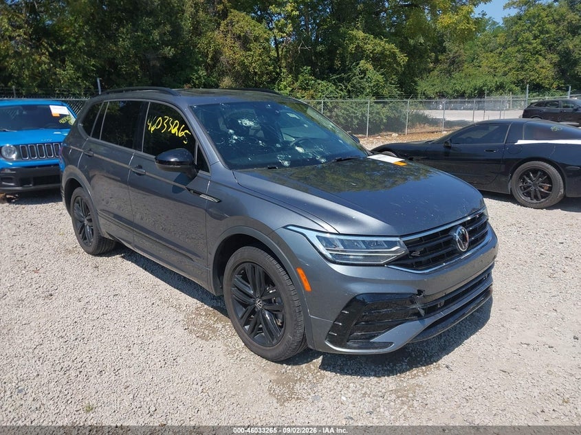 2022 VOLKSWAGEN TIGUAN 2.0T SE R-LINE BLACK | 3VV8B7AX0NM156014 | UPCARS