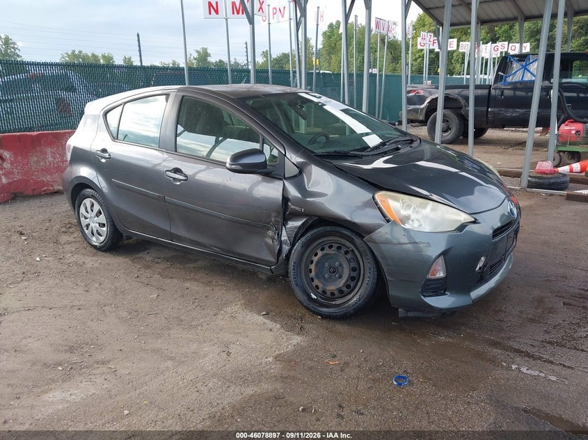 2013 TOYOTA PRIUS C TWO | JTDKDTB37D1542136 | UPCARS
