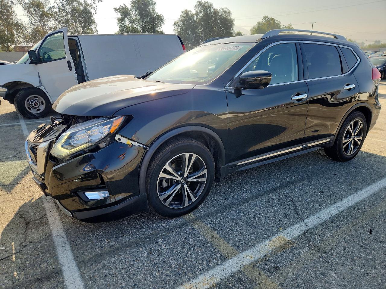 2018 NISSAN ROGUE SL | 5N1AT2MTXJC804586 | UPCARS
