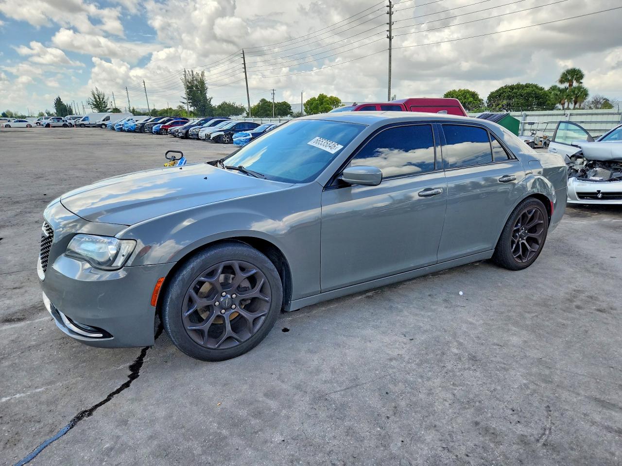 2019 CHRYSLER 300 S | 2C3CCABG1KH589695 | UPCARS
