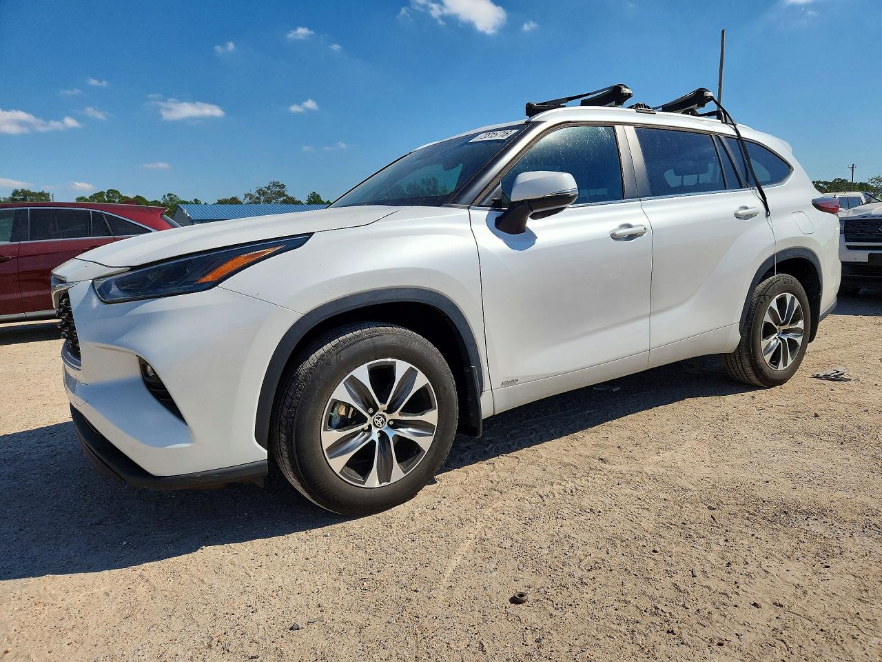 2024 TOYOTA HIGHLANDER XLE | 5TDKBRCH6RS614263 | UPCARS