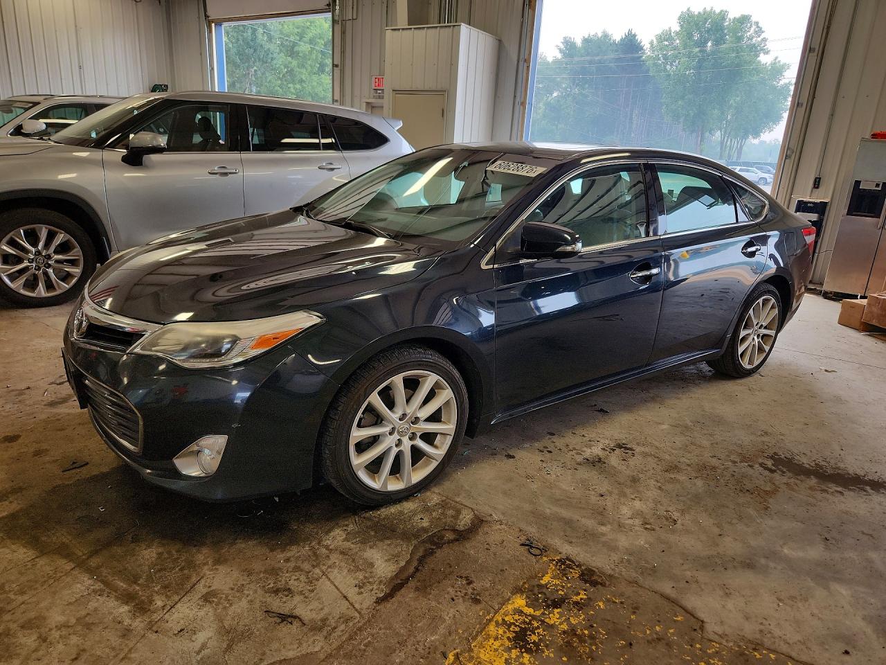 2015 TOYOTA AVALON LIMITED | 4T1BK1EB3FU143296 | UPCARS