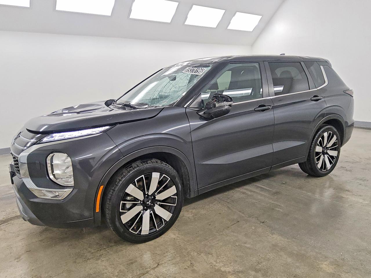 2025 MITSUBISHI OUTLANDER SE | JA4J4VA84SZ012476 | UPCARS