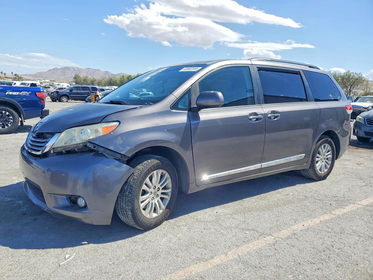2014 TOYOTA SIENNA XLE 8-PASSENGER | 5TDYK3DC9ES499713 | UPCARS