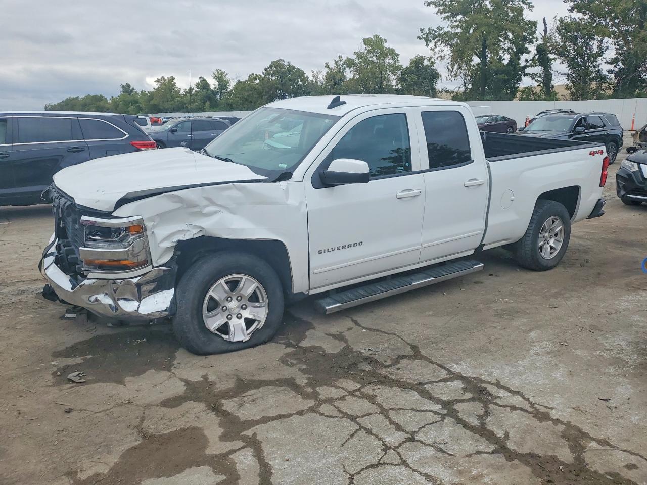 2018 CHEVROLET SILVERADO K1500 LT | 1GCVKREH6JZ335649 | UPCARS