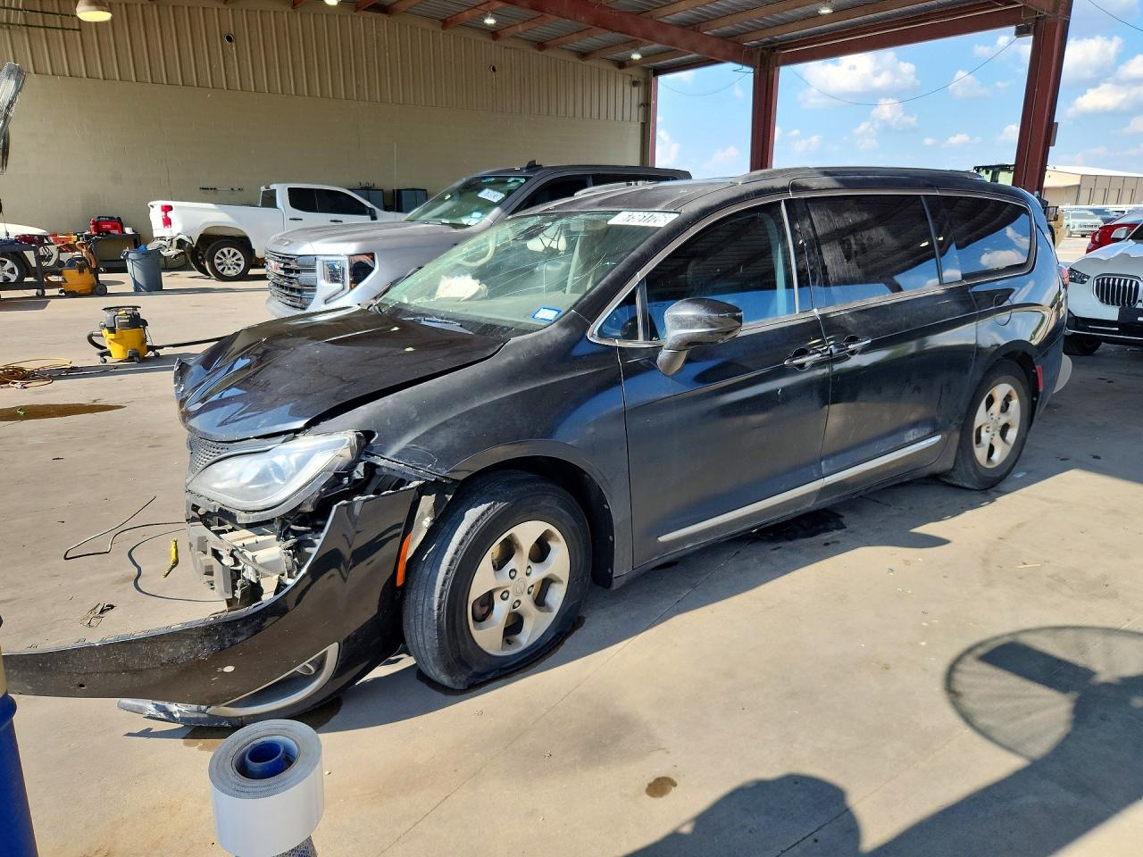 2017 CHRYSLER PACIFICA TOURING L PLUS | 2C4RC1EG8HR705656 | UPCARS
