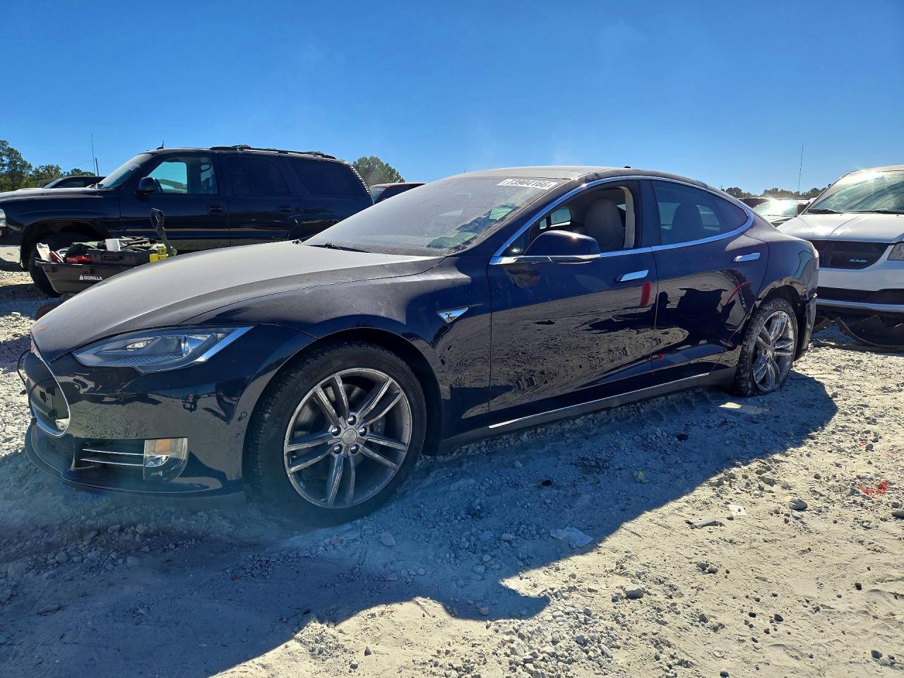 2014 TESLA MODEL S | 5YJSA1H10EFP55635 | UPCARS