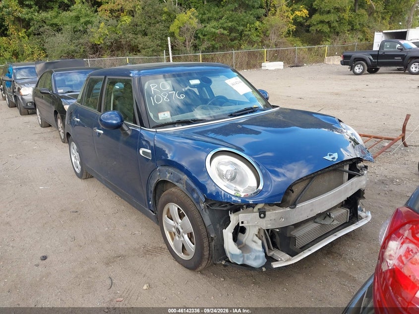 2016 MINI HARDTOP COOPER | WMWXU1C55G2D09879 | UPCARS
