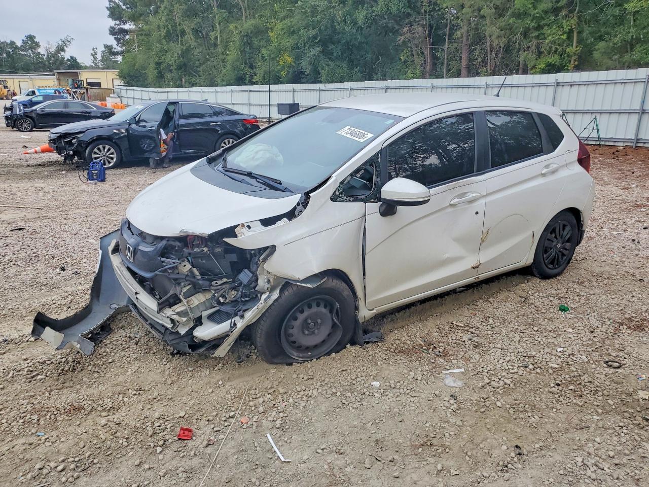 2015 HONDA FIT LX | 3HGGK5H57FM775988 | UPCARS