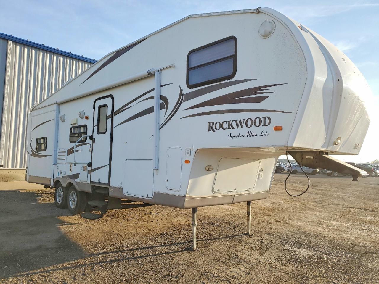 2011 FORESRIVER ROCKWOOD FOREST RIVER  CAMPER | 4X4FRLD21B1833696 | UPCARS