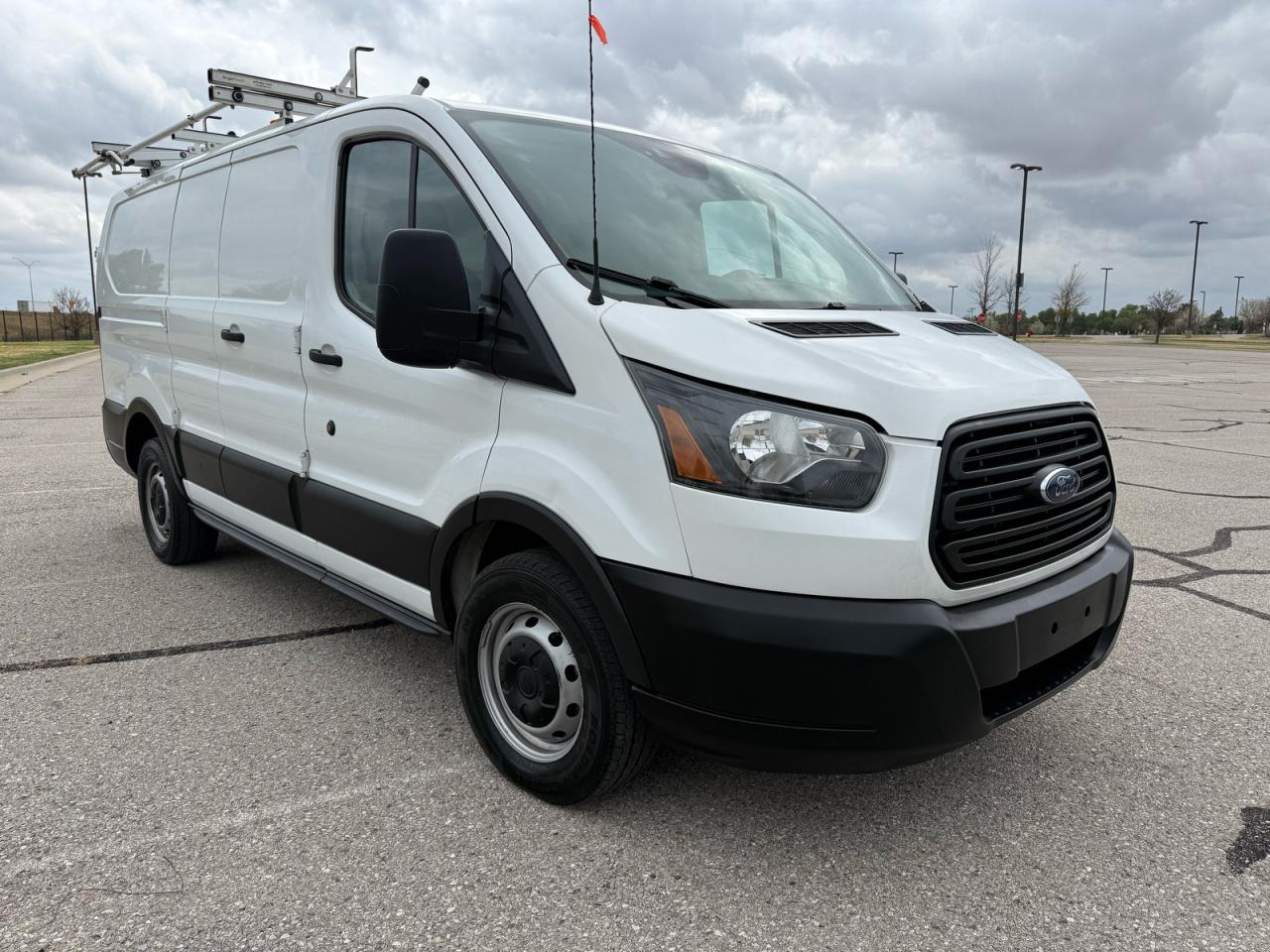 2019 FORD TRANSI T-150 | 1FTYE1ZM4KKA55347 | UPCARS