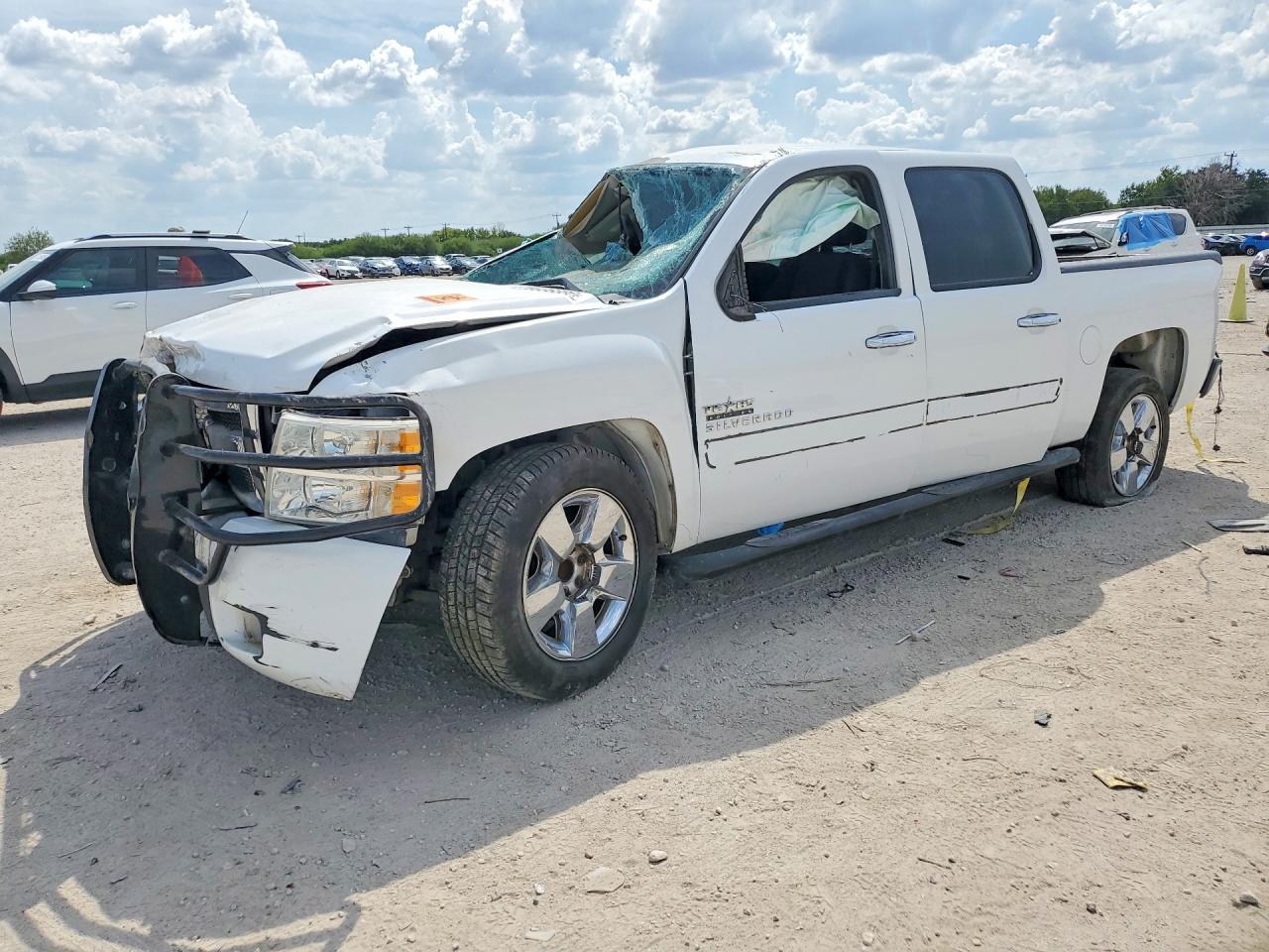 2011 CHEVROLET SILVERADO C1500 LT | 3GCPCSE0XBG386225 | UPCARS