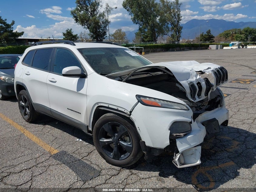 2018 JEEP CHEROKEE LATITUDE FWD | 1C4PJLCX2JD558741 | UPCARS
