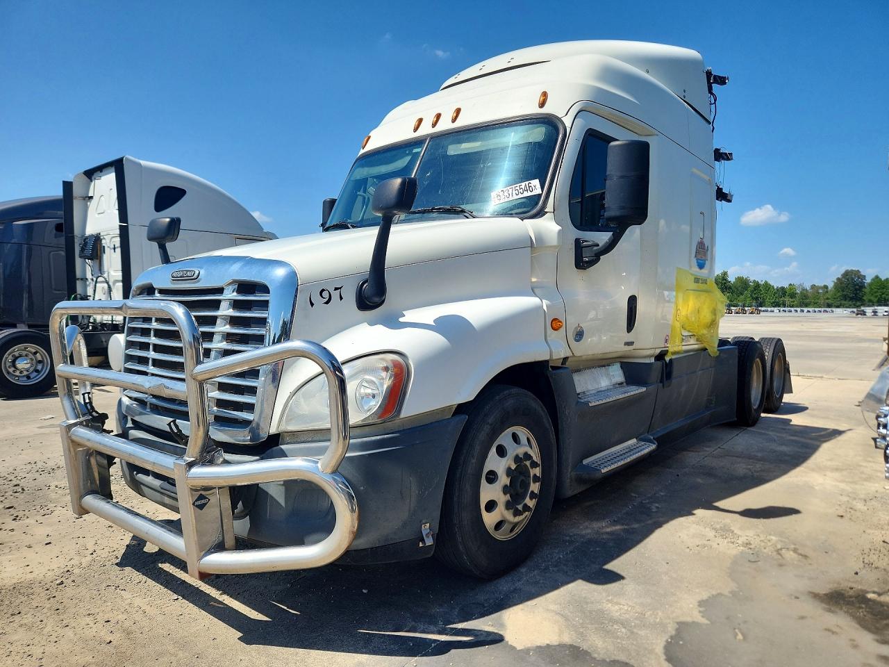 2015 FREIGHTLINER CASCADIA SEMI TRUCK | 3AKJGLD53FSGR0471 | UPCARS