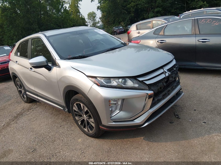 2018 MITSUBISHI ECLIPSE CROS SE/SEL | JA4AT5AA7JZ070277 | UPCARS