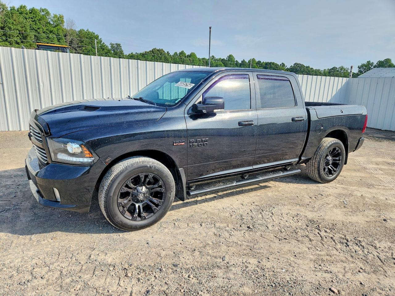 2017 RAM 1500 SPORT | 1C6RR7MTXHS687165 | UPCARS