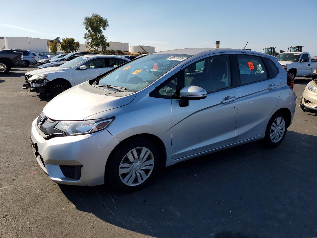 2015 HONDA FIT LX | 3HGGK5H58FM733992 | UPCARS