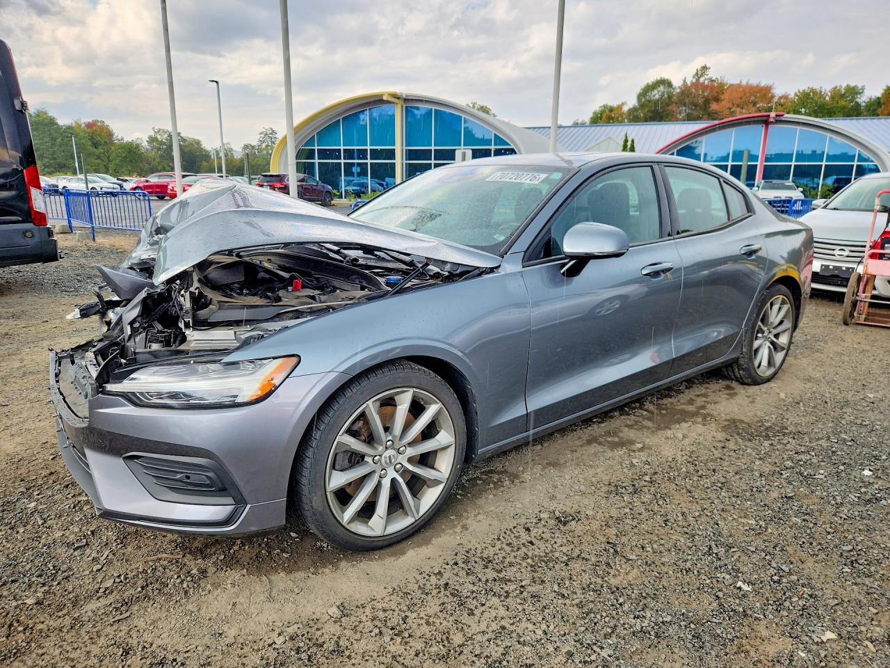 2020 VOLVO S60 T6 MOMENTUM | 7JRA22TK0LG039871 | UPCARS