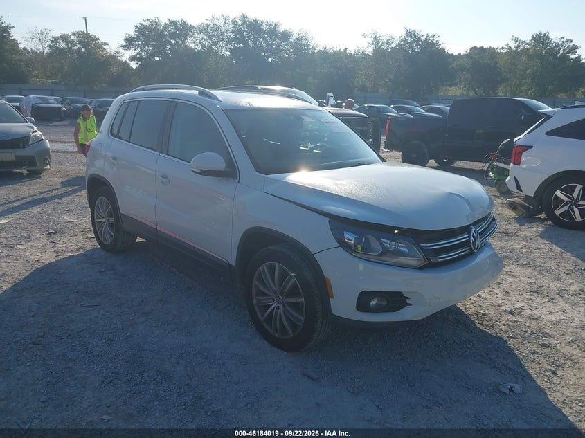 2016 VOLKSWAGEN TIGUAN SE | WVGAV7AX0GW557746 | UPCARS