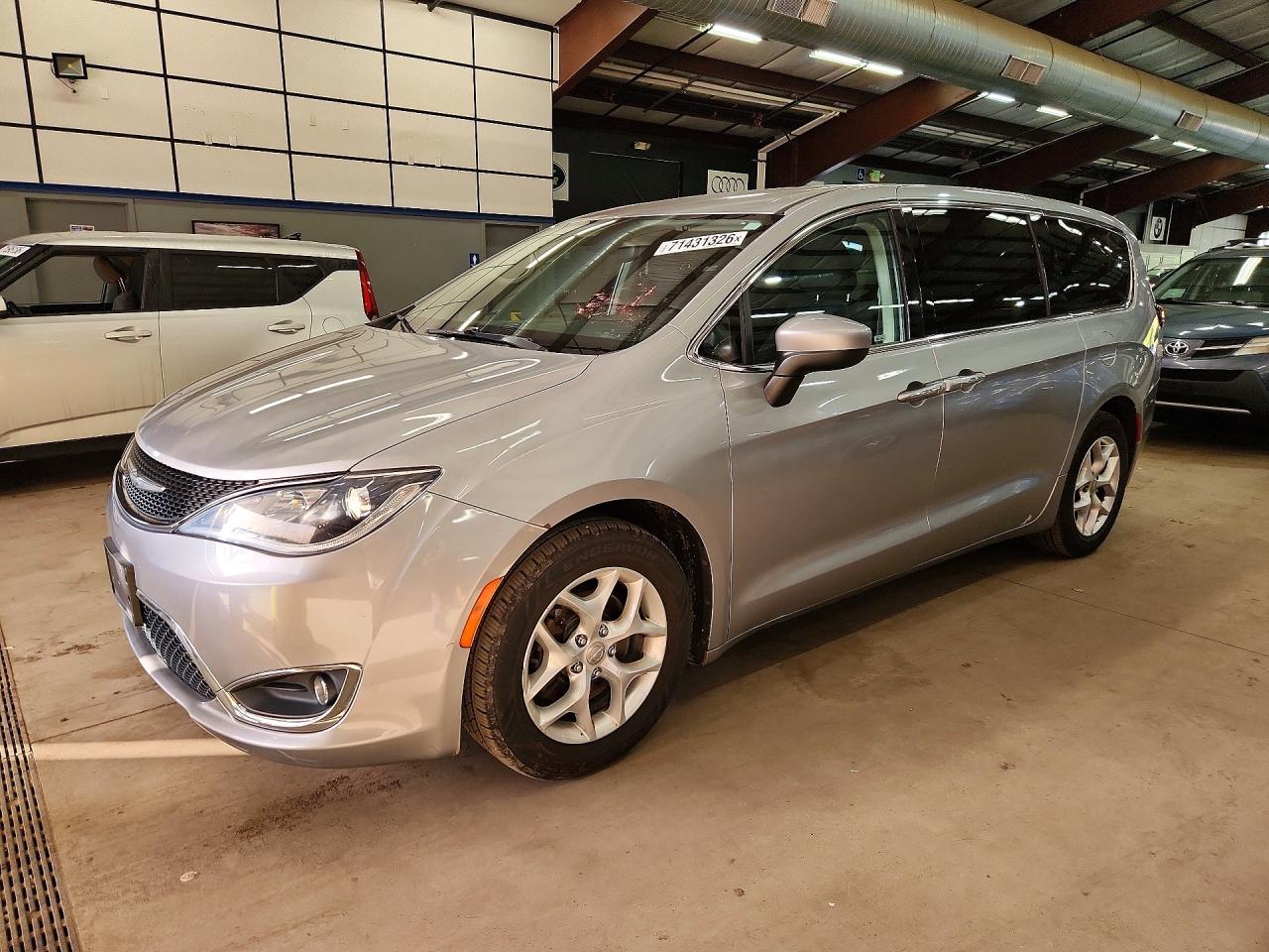 2017 CHRYSLER PACIFICA TOURING L | 2C4RC1BG5HR824138 | UPCARS