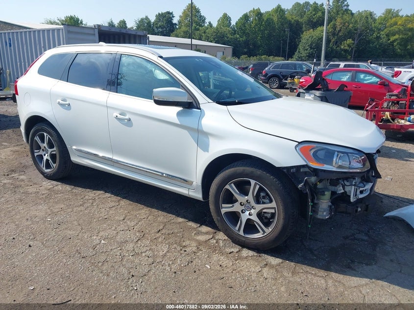 2014 VOLVO XC60 T6 | YV4902DZ8E2529684 | UPCARS